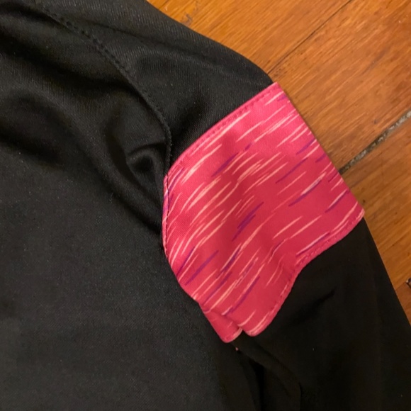 Pink/Black Reebok Hoodie 2T - Picture 4 of 5